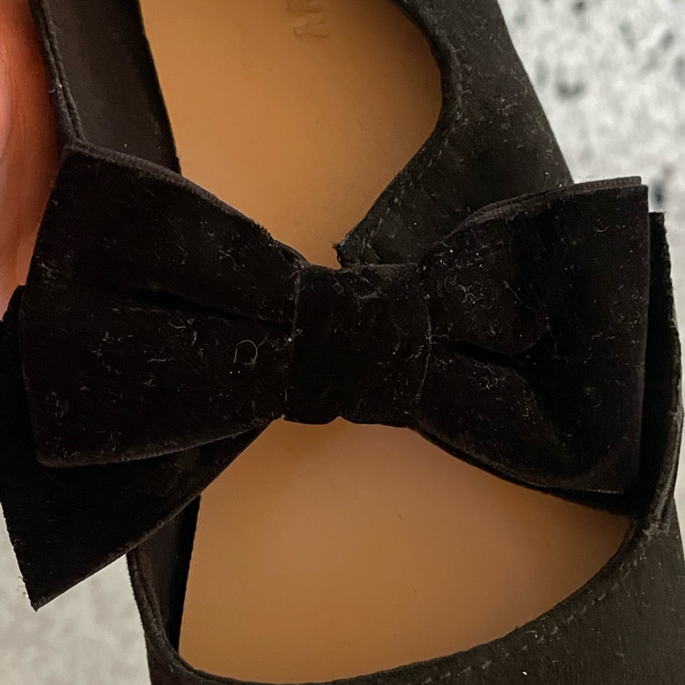 Old Navy Girl’s Black ballet Flats Mary Jane’s with big velvet Bow 5 big kids - Picture 11 of 14